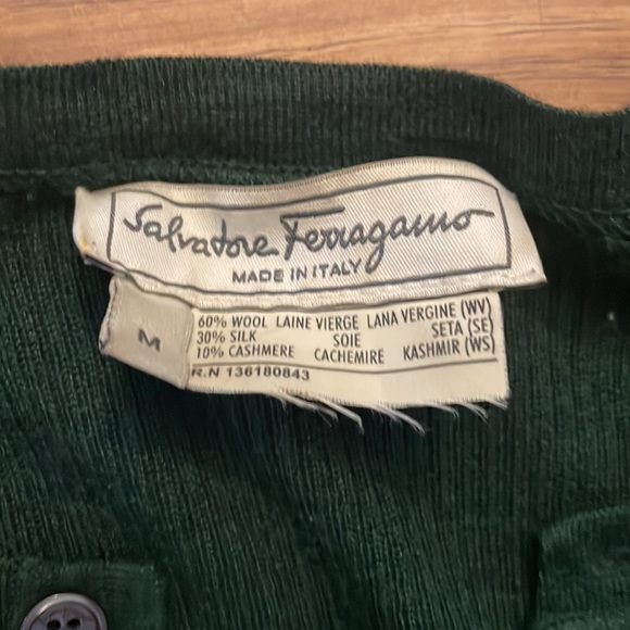 Fall 2011 runway Salvatore Ferragamo forest green henley sweater, size medium - Picture 6 of 8